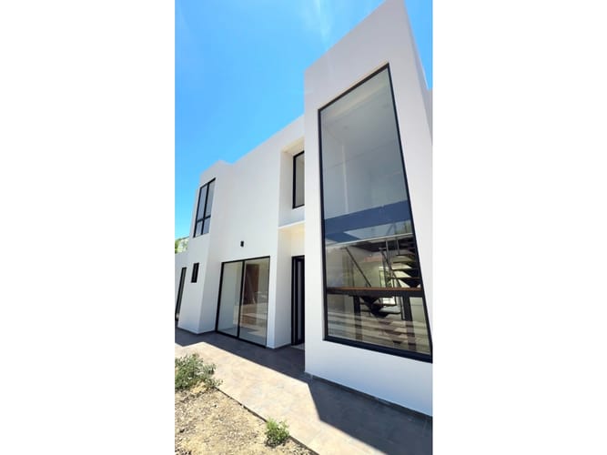 Casa de 4 alcobas en venta en Bosques De Peñalisa, Ricaurte, 196 m² · foto 2 de 24