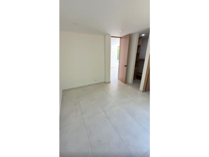 Casa de 4 alcobas en venta en Bosques De Peñalisa, Ricaurte, 196 m² · foto 9 de 24