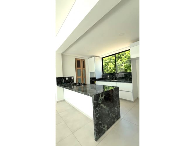 Casa de 4 alcobas en venta en Bosques De Peñalisa, Ricaurte, 196 m² · foto 12 de 24