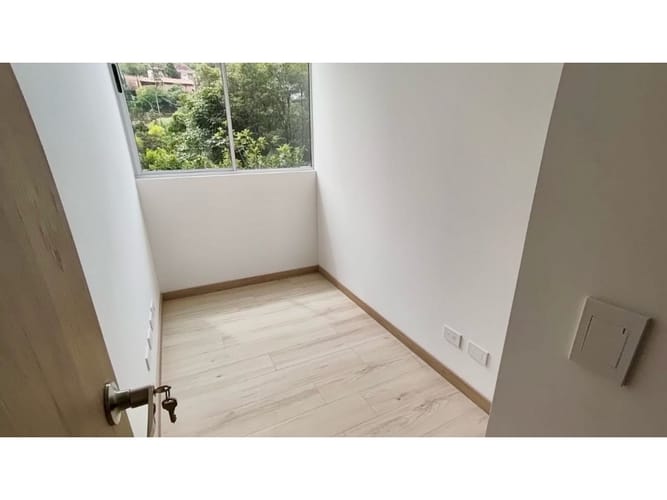 Apartamento de 3 alcobas en venta en La Doctora, Sabaneta, 69 m² · foto 15 de 22