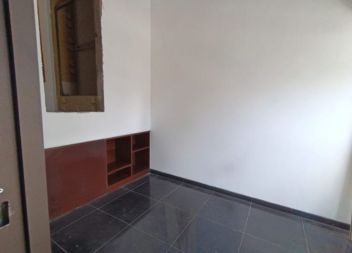 Local en arriendo en Avenida Santander, Manizales, 12 m² · foto 2 de 8