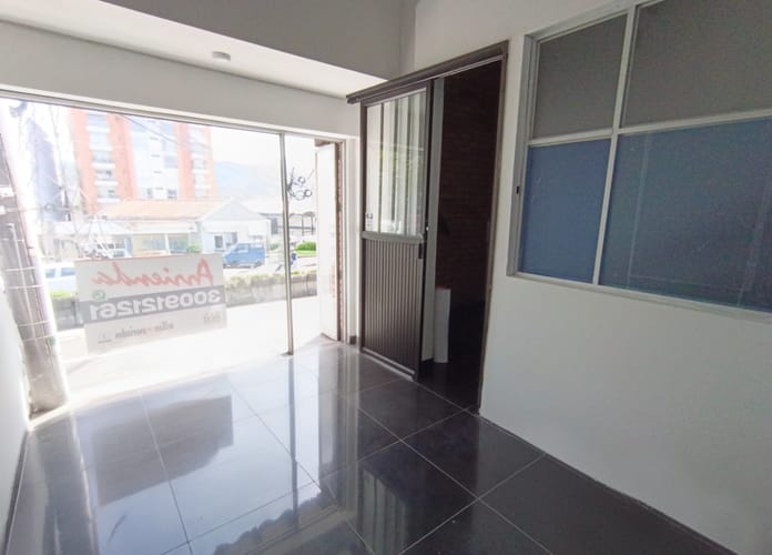 Local en arriendo en Avenida Santander, Manizales, 12 m² · foto 4 de 8