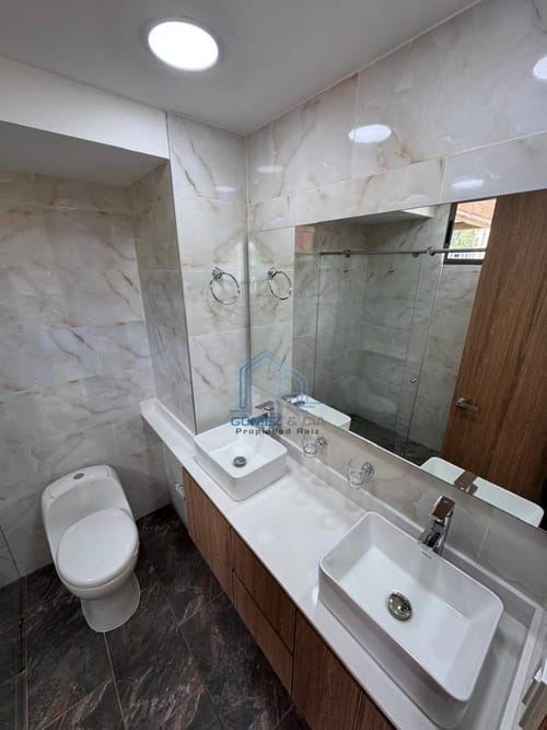 Apartamento de 3 alcobas en venta en El Tesoro, Medellín, 160 m² · foto 9 de 24