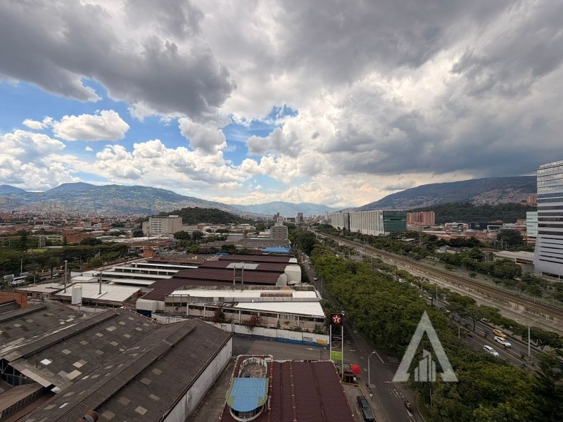 Apartamento en arriendo en El Poblado, Medellín · foto 4 de 9