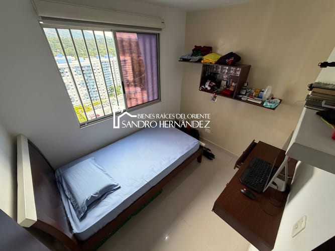Apartamento de 3 alcobas en venta en Cañaveral, Floridablanca, 92 m² · foto 10 de 13