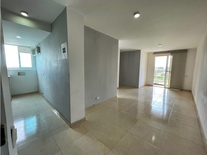 Apartamento de 2 alcobas en venta en Cr. Surcos De Pangola, Jamundí, 60 m² · foto 3 de 16