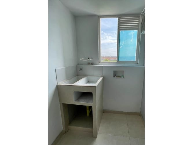 Apartamento de 2 alcobas en venta en Cr. Surcos De Pangola, Jamundí, 60 m² · foto 5 de 16