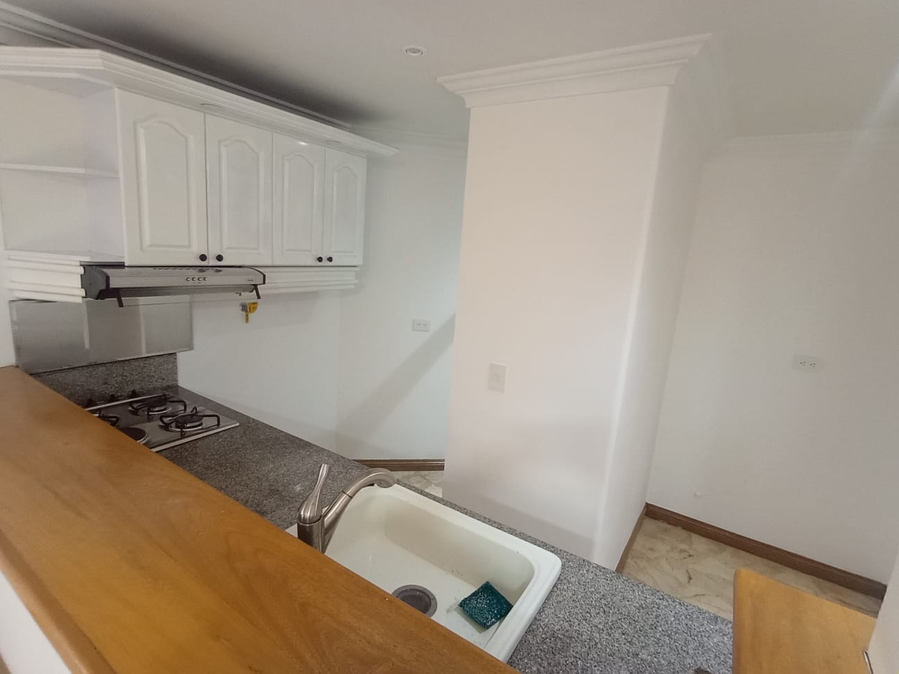 Apartamento en arriendo en Laureles, Medellín · foto 7 de 19
