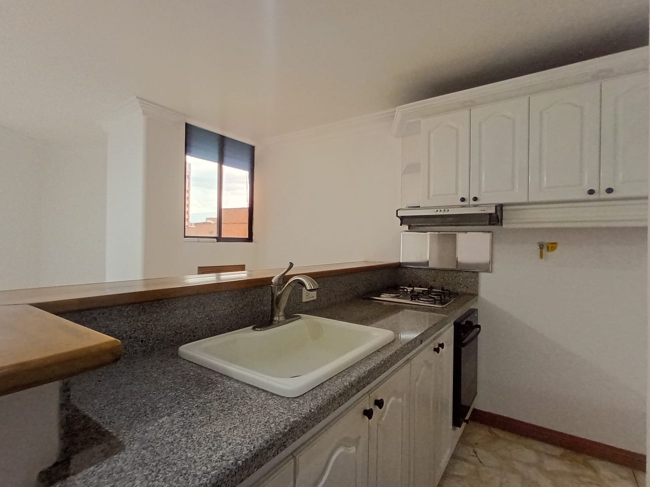 Apartamento en arriendo en Laureles, Medellín · foto 8 de 19