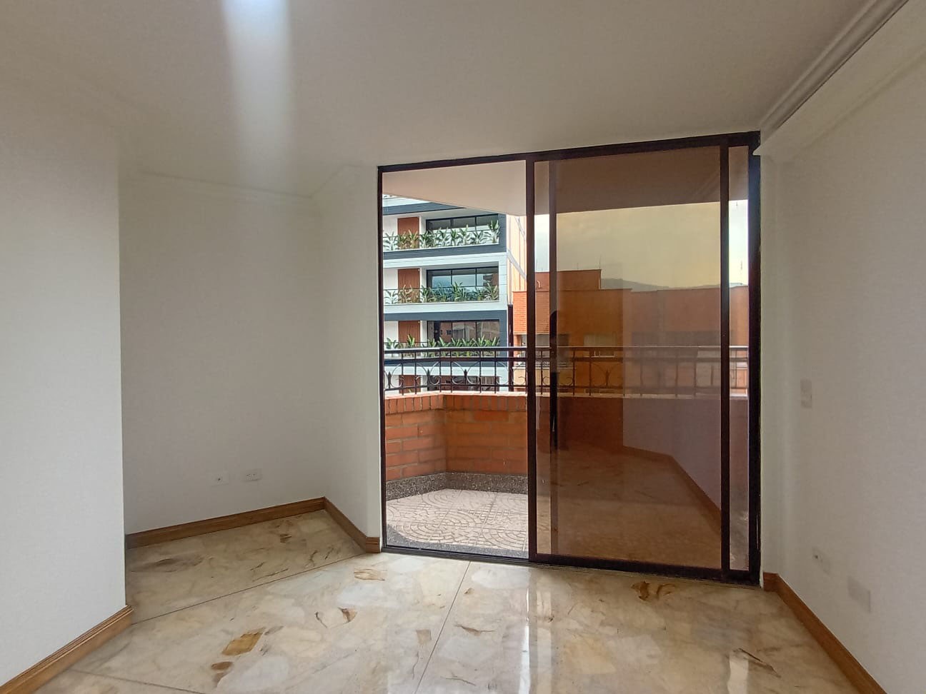 Apartamento en arriendo en Laureles, Medellín · foto 11 de 19