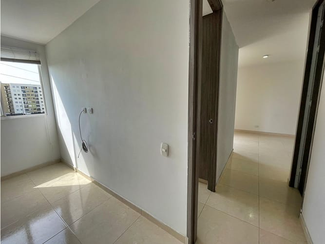 Apartamento de 2 alcobas en venta en Cr. Surcos De Pangola, Jamundí, 60 m² · foto 8 de 16