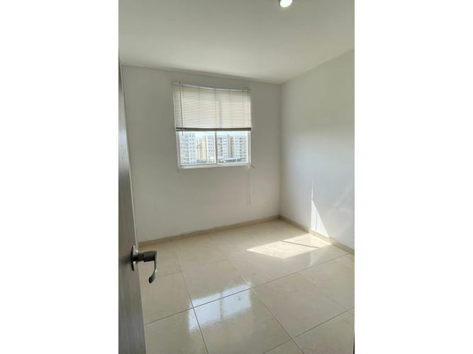 Apartamento de 2 alcobas en venta en Cr. Surcos De Pangola, Jamundí, 60 m² · foto 10 de 16