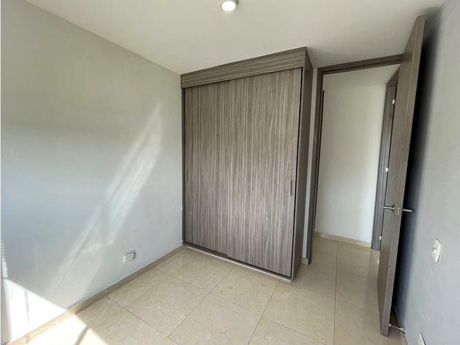 Apartamento de 2 alcobas en venta en Cr. Surcos De Pangola, Jamundí, 60 m² · foto 11 de 16