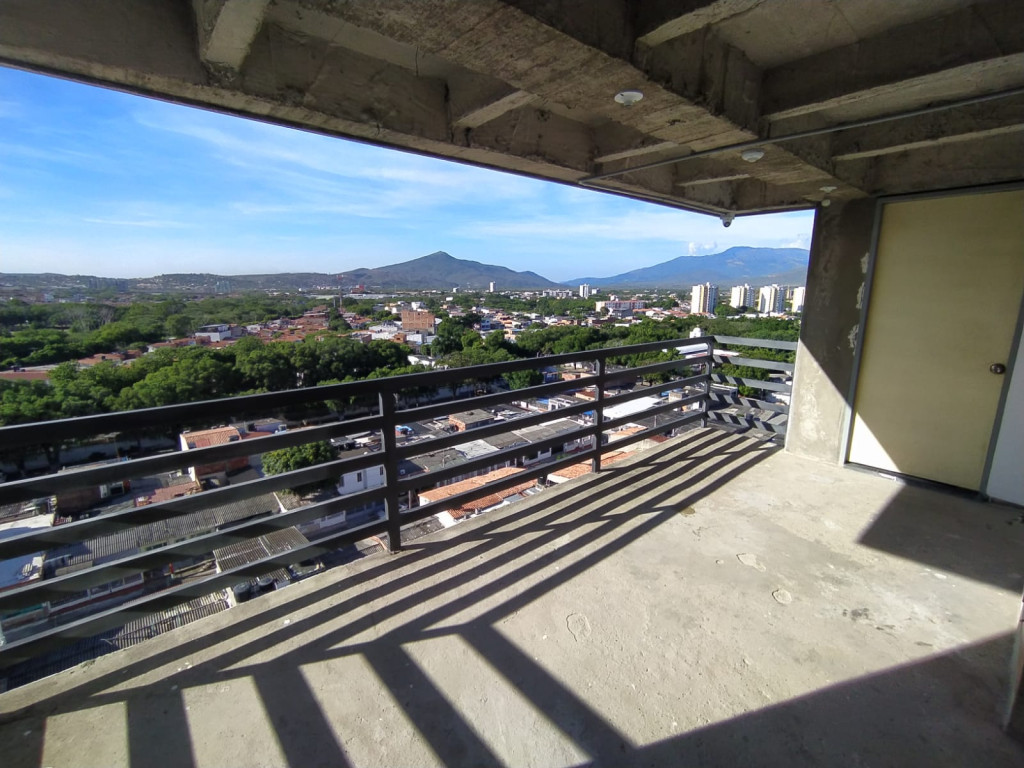 Apartamento en venta en La Riviera, Cúcuta · foto 2 de 10