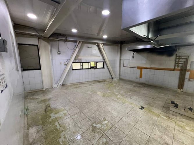 Local en arriendo en El Poblado, Medellín, 276 m² · foto 15 de 22