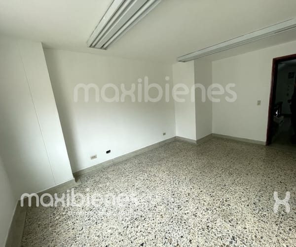 Local en arriendo en Centro, Itagüí, 20 m² · foto 4 de 6