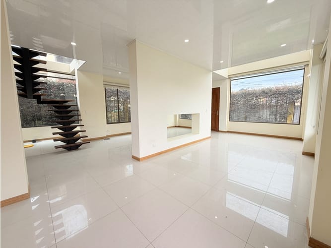 Casa de 3 alcobas en arriendo en La Moya, Cota, 178 m² · foto 4 de 24