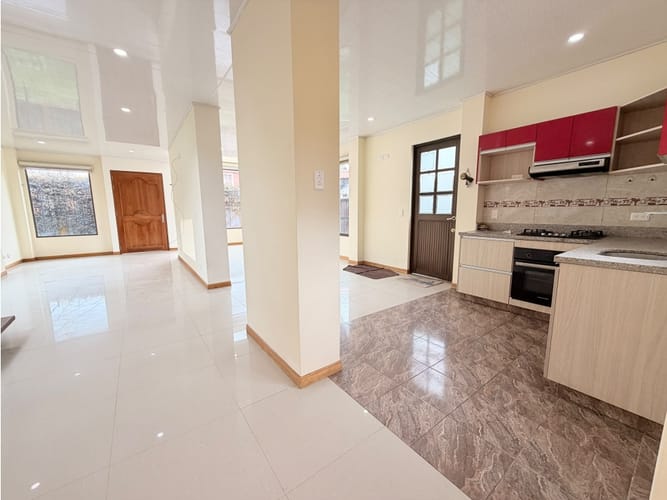 Casa de 3 alcobas en arriendo en La Moya, Cota, 178 m² · foto 8 de 24