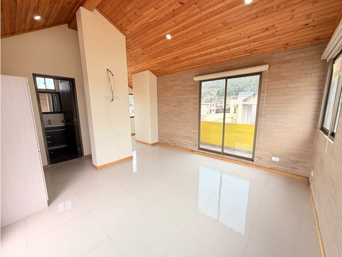 Casa de 3 alcobas en arriendo en La Moya, Cota, 178 m² · foto 21 de 24