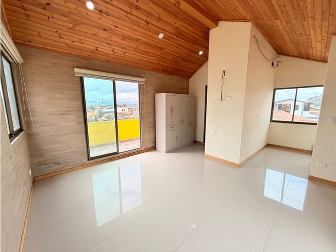 Casa de 3 alcobas en arriendo en La Moya, Cota, 178 m² · foto 22 de 24