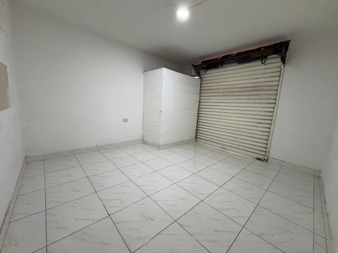 Casa de 5 alcobas en venta en Union De Vivienda Popular, Cali, 177 m² · foto 5 de 19