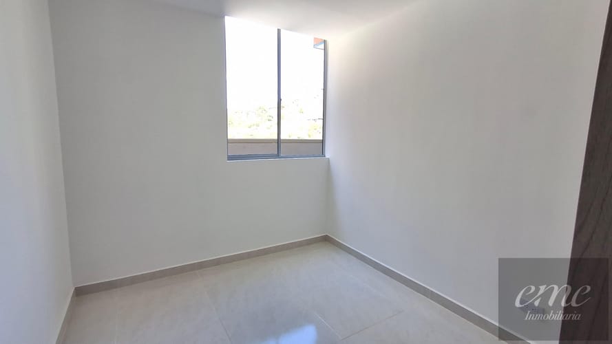 Apartamento de 3 alcobas en arriendo en Bello, 76 m² · foto 8 de 12
