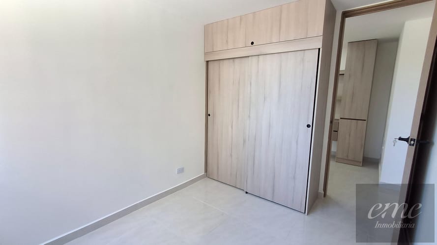 Apartamento de 3 alcobas en arriendo en Bello, 76 m² · foto 9 de 12