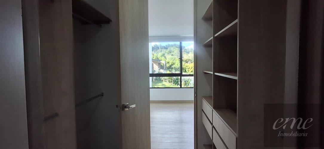 Apartamento de 2 alcobas en arriendo en La Convencion, Rionegro, 108 m² · foto 10 de 19