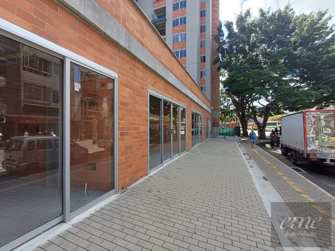 Local en venta en Simon Bolivar Sb (Andina), Copacabana, 71 m² · foto 2 de 6