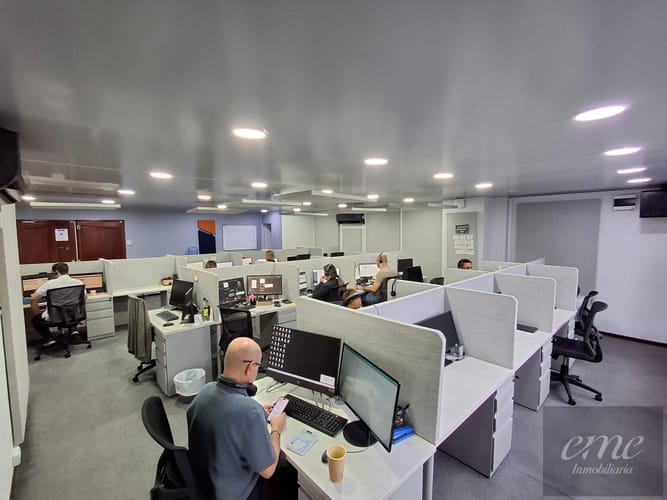 Oficina en arriendo en Guayabal, Medellín, 112 m² · foto 2 de 10