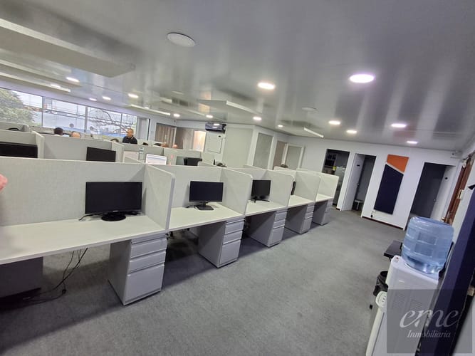Oficina en arriendo en Guayabal, Medellín, 112 m² · foto 9 de 10