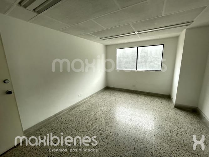 Local en arriendo en Centro, Itagüí, 15 m² · foto 4 de 6
