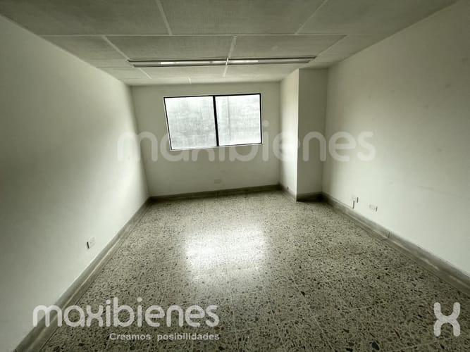 Local en arriendo en Centro, Itagüí, 15 m² · foto 5 de 6