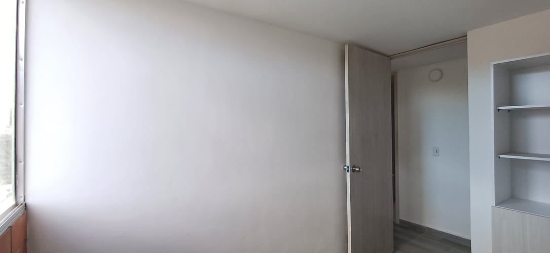 Apartamento de 3 alcobas en venta en El Paraiso, Bello, 53 m² · foto 4 de 14