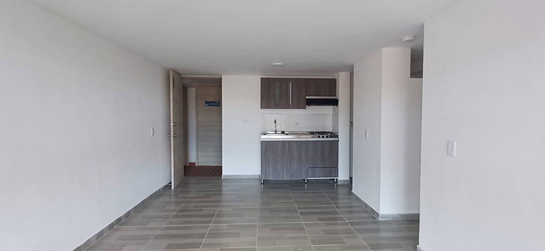Apartamento de 3 alcobas en venta en El Paraiso, Bello, 53 m² · foto 5 de 14