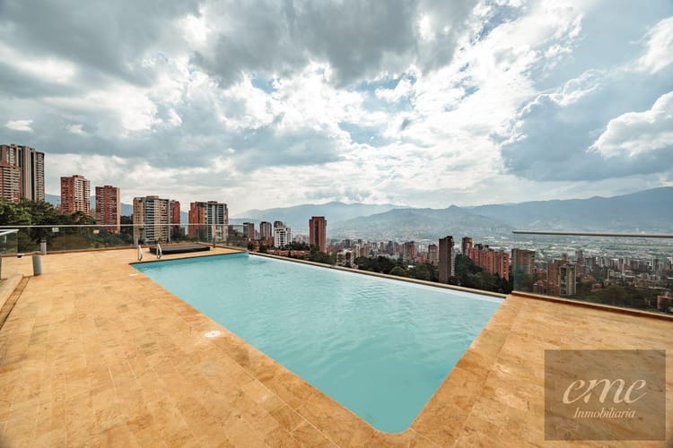 Apartaestudio en arriendo en El Tesoro, Medellín, 51 m² · foto 2 de 24