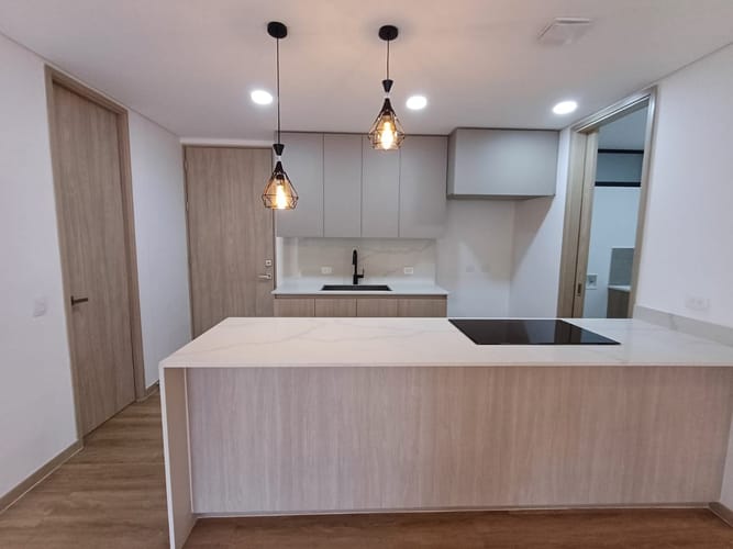 Apartamento de 2 alcobas en arriendo en La Convencion, Rionegro, 100 m² · foto 9 de 23
