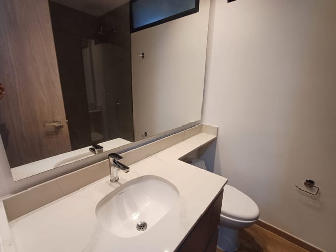Apartamento de 2 alcobas en arriendo en La Convencion, Rionegro, 100 m² · foto 13 de 23