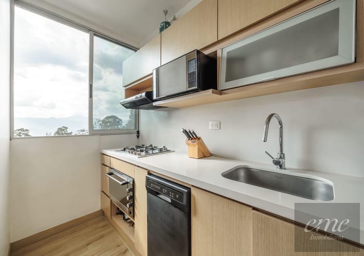 Apartaestudio en arriendo en El Tesoro, Medellín, 51 m² · foto 10 de 24