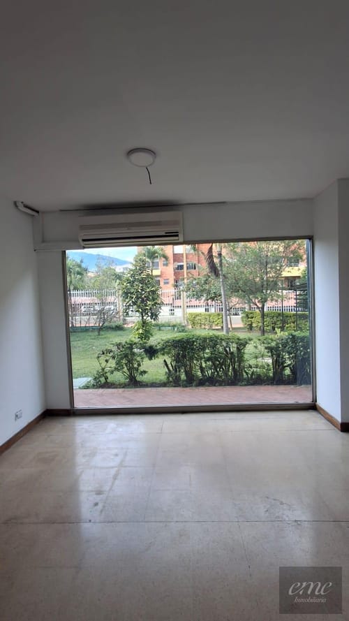 Local en arriendo en Lorena, Medellín, 130 m² · foto 2 de 11
