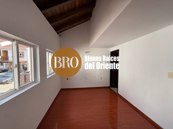 Casa de 3 alcobas en venta en Anillo Vial, Floridablanca, 120 m² · foto 10 de 16