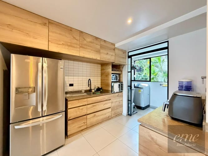 Apartamento de 4 alcobas en arriendo en Los Balsos, Medellín, 170 m² · foto 8 de 15