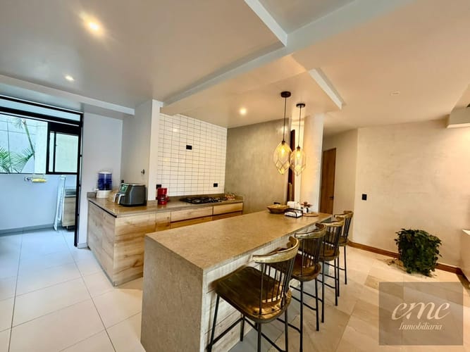 Apartamento de 4 alcobas en arriendo en Los Balsos, Medellín, 170 m² · foto 9 de 15