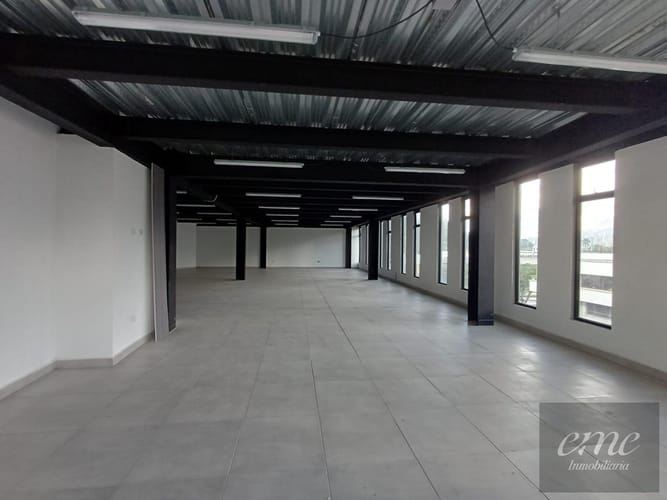 Bodega en arriendo en Belén, Medellín, 200 m² · foto 6 de 7
