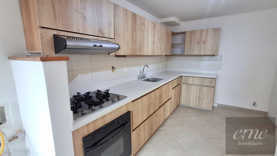 Apartamento de 4 alcobas en venta en Los Balsos, Medellín, 113 m² · foto 3 de 24