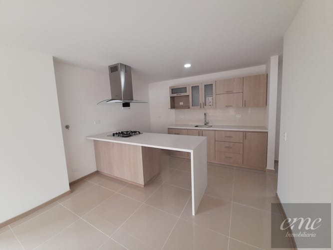 Apartamento de 3 alcobas en venta en Bello, 91 m² · foto 4 de 18