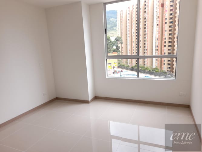 Apartamento de 3 alcobas en venta en Bello, 91 m² · foto 14 de 18