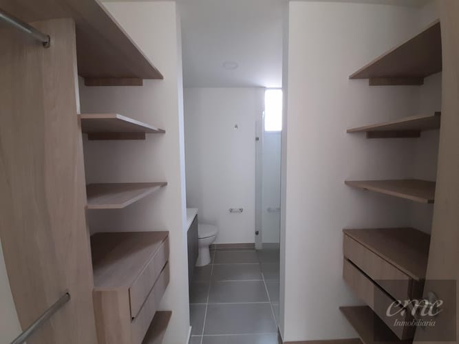 Apartamento de 3 alcobas en venta en Bello, 91 m² · foto 16 de 18