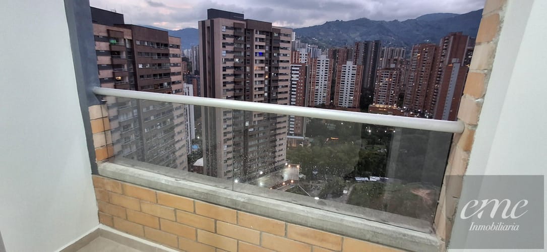 Apartamento de 3 alcobas en venta en Parque Residencial La Sabana, Sabaneta, 74 m² · foto 3 de 23