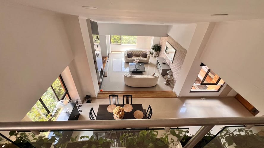 Apartamento de 5 alcobas en venta en Cristo Rey, Medellín, 265 m² · foto 8 de 17